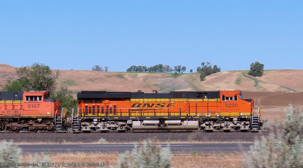 BNSF 8220-BNSF 9147